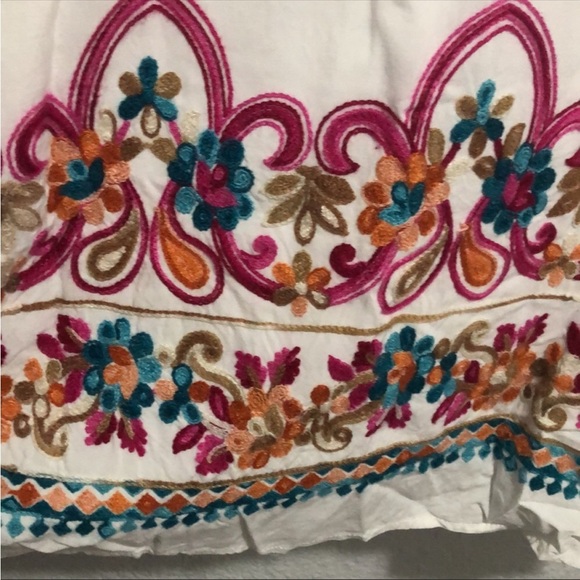 Lulu’s Ivory Cathedral Floral Embroidered Halter Shift Dress Womens Size… - Picture 4 of 11